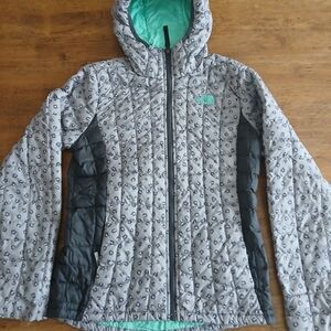 The North Face Girls M(10) Jacket